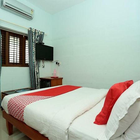 Oyo 6216 Royz Destinations Hotel Thiruvananthapuram Eksteriør billede