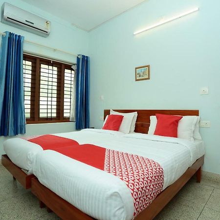 Oyo 6216 Royz Destinations Hotel Thiruvananthapuram Eksteriør billede