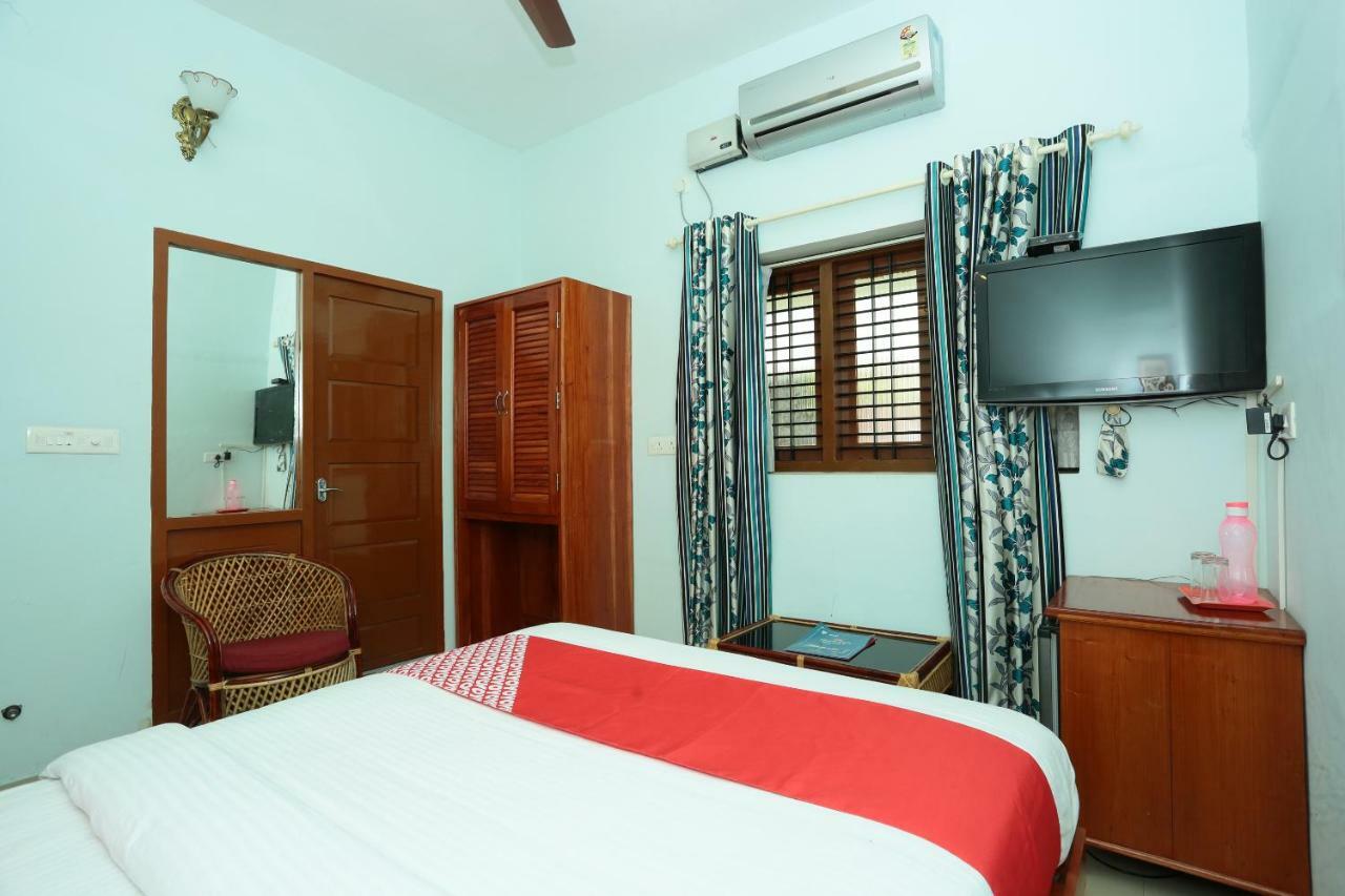 Oyo 6216 Royz Destinations Hotel Thiruvananthapuram Eksteriør billede