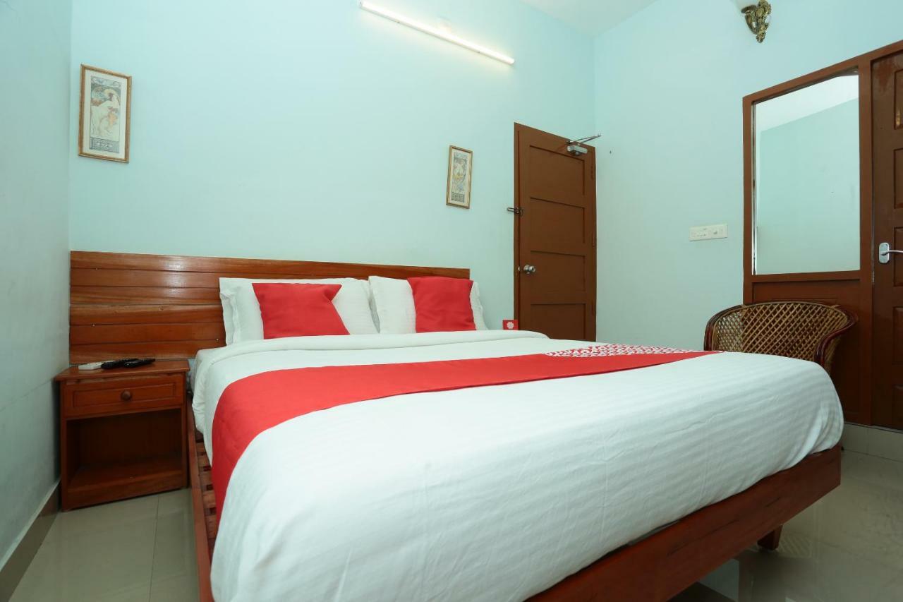 Oyo 6216 Royz Destinations Hotel Thiruvananthapuram Eksteriør billede