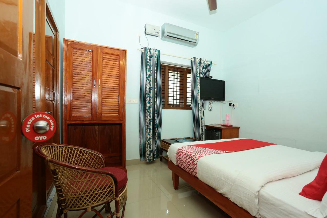 Oyo 6216 Royz Destinations Hotel Thiruvananthapuram Eksteriør billede