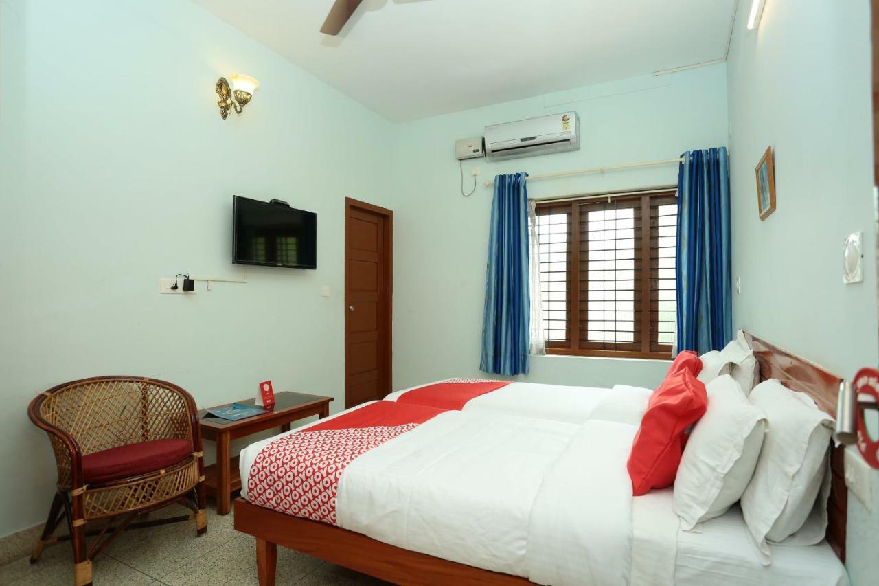 Oyo 6216 Royz Destinations Hotel Thiruvananthapuram Eksteriør billede